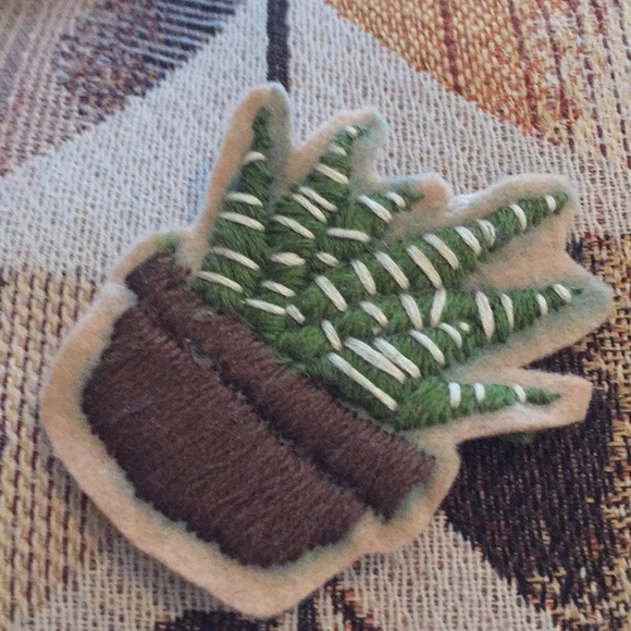 Succulent sew-on patch - Picture 2 of 3